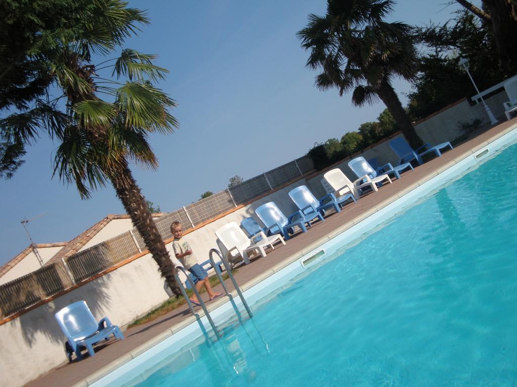 Hotel Le Clos Fleuri Médis Exterior foto